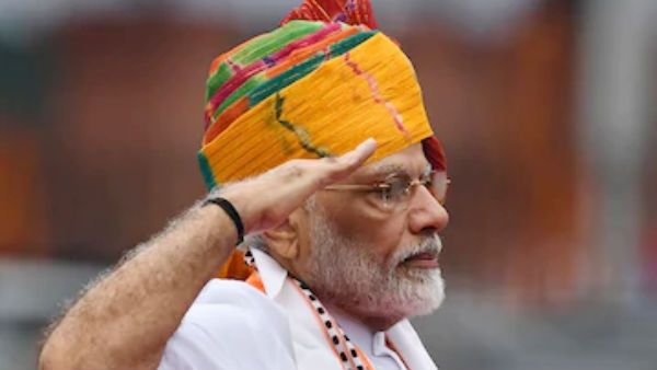 செங்கோட்டையில் நாளை தேசியக் கொடியேற்றி சுதந்திர தின உரையாற்றுகிறார் மோடி