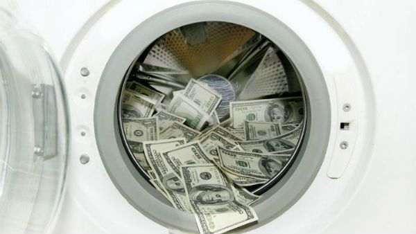 தென்கொரியாவில் முட்டாள்தனம்...வாஷிங் மெஷின்... மைக்ரோவேவில் ரூபாய் நோட்டு...ஏன்?