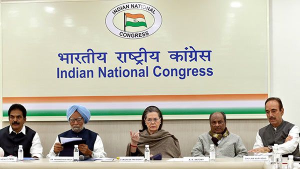 சீனியர்கள்.. ஜூனியர்கள் அக்கப்போர் ஒருபக்கம்.. விரைவில் கூடுகிறது காங்கிரஸ் செயற்குழு கூட்டம்