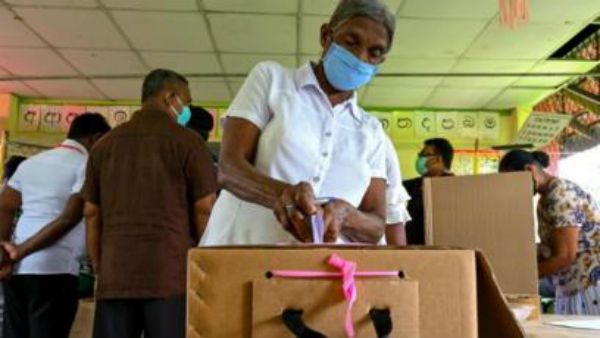 இலங்கை நாடாளுமன்ற தேர்தல் நிறைவு- சுமார் 65%- 70% வாக்குகள் பதிவு- நாளை வாக்கு எண்ணிக்கை