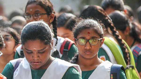 தமிழகத்தில் பிளஸ்1 வகுப்புக்கு இன்று முதல் மாணவர் சேர்க்கை - கல்வித்துறை வழிகாட்டு நெறிமுறை