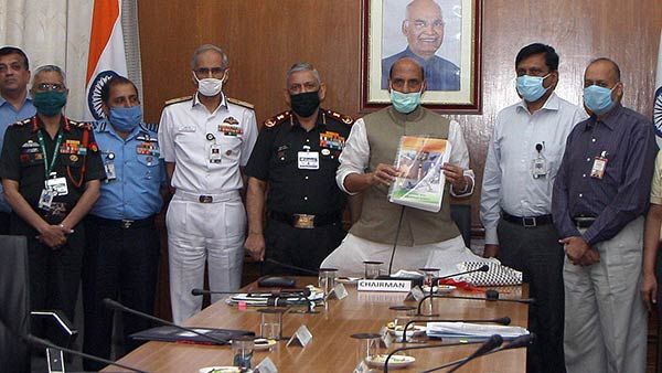 எல்லையில் சீனா தொல்லை.. அதிரடியாக அமெரிக்காவிடம் ரூ. 2,290 கோடிக்கு ஆயுதங்கள் வாங்கும் இந்தியா