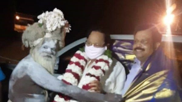 பெத்த பதவியை பெற்ற பின்னரும் அகோரி சித்தர் சந்திப்பு- திமுகவில் துரைமுருகனுக்கு கடும் எதிர்ப்பு
