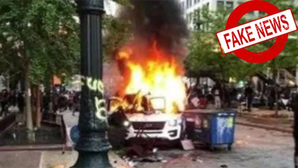 என்னாது நார்வே வன்முறையில் போலீஸாரின் கார் எரிப்பா.. பொய் செய்தி.. இது அமெரிக்கா வன்முறை!