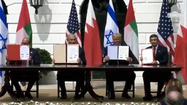 டிரம்ப் முன்னிலையில்.. இஸ்ரேல் -ஐக்கிய அரபு அமீரகம் -பஹ்ரைன் இடையில் ஒப்பந்தம்.. மாபெரும் திருப்பம்