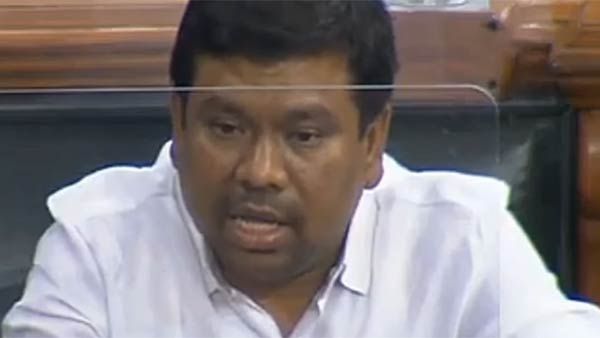 நடுராத்திரி 12 மணி.. லோக்சபாவில் இந்தி திணிப்பிற்கு எதிராக பொங்கிய நவாஸ்கனி எம்பி.. என்ன பேசினார்?