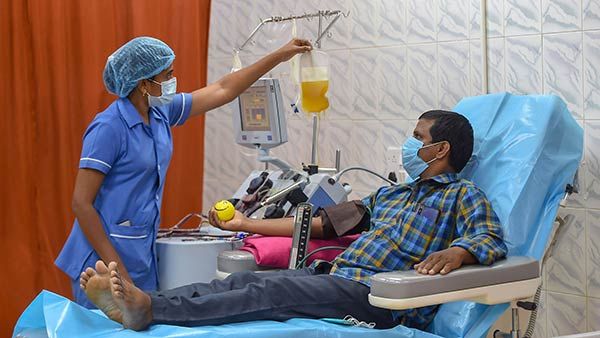 குணமடைந்த கொரோனா நோயாளிகள்..சென்னை ஆய்வு.... பிளாஸ்மாவில் அதிர்ச்சி தகவல்!!