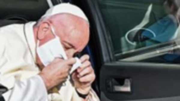 வாடிகனில் திரும்பும் இயல்புநிலை.. முதன்முறையாக முகக்கவசம் அணிந்து போப் ஆண்டவர் கூட்டுப் பிரார்த்தனை!