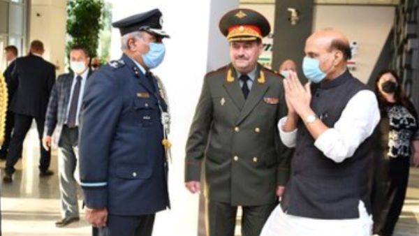 ஷாங்காய் கூட்டமைப்பு மாநாடு- மாஸ்கோவில் பாதுகாப்புத் துறை ராஜ்நாத்சிங்