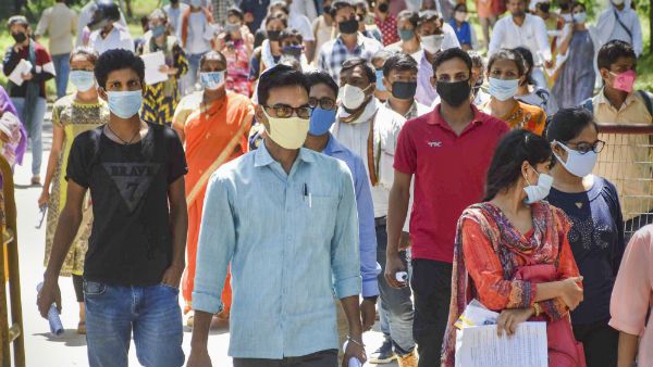 அரியர் மாணவர்களுக்கு தேர்வு வைக்க தயார்.. தமிழக அரசு அறிவிப்பு.. கலக்கத்தில் மாணவர்கள்!