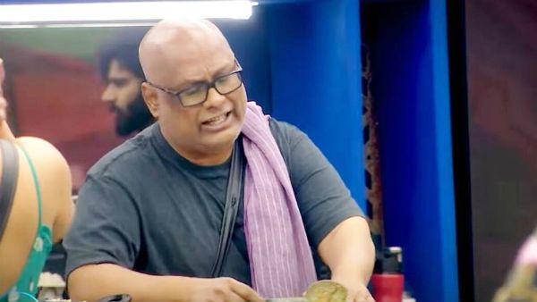 போற போக்கைப் பார்த்தா.. மொட்டை பாஸ் பின்னிப் பெடலடுப்பார் போலயே!