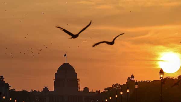 மகிழ்ச்சியின் ரகசியம் சுதந்திரம்.. சுதந்திரத்தின் ரகசியம் தைரியம்.. !