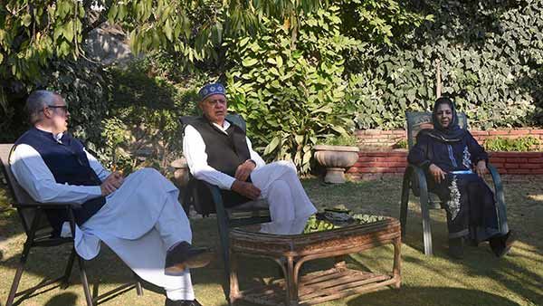 370-வது பிரிவை கோரும் கூட்டணி பாஜகவுக்குதான் எதிரானது- தேசத்துக்கு எதிரானது அல்ல: பரூக் அப்துல்லா