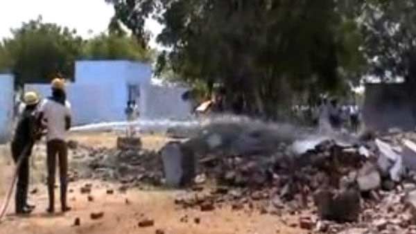 விருதுநகர்: எரிச்சநத்தம் பட்டாசு ஆலை வெடி விபத்து - 5 பேர் உயிரிழப்பு