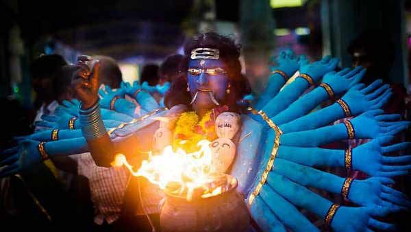 குலசை தசரா திருவிழா 17ல் கொடியேற்றம் - சூரசம்ஹாரம் காண பக்தர்களுக்கு அனுமதியில்லை