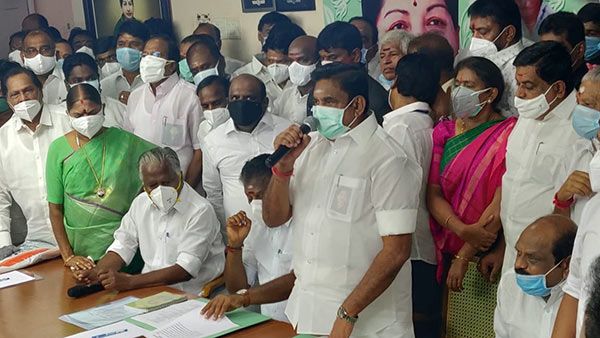 ஓபிஎஸ் நிபந்தனை ஏற்பு - அதிமுகவை வழி நடத்த 11 பேர் கொண்ட குழு அமைப்பு