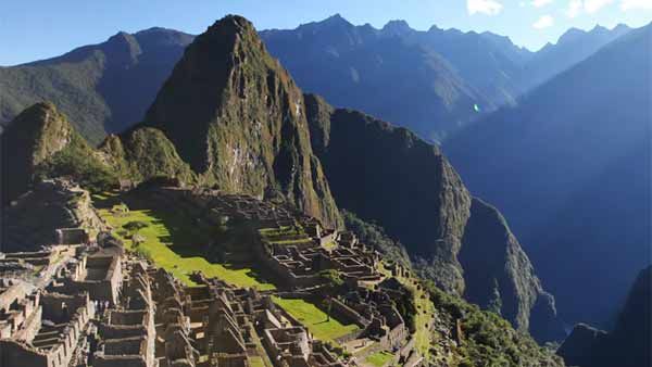 7 மாத காத்திருப்பு.. ஒரே ஒரு பயணிக்காக.. மச்சு பிச்சுவை திறந்து விட்ட பெரு.. பெரிய மனசுதான்!