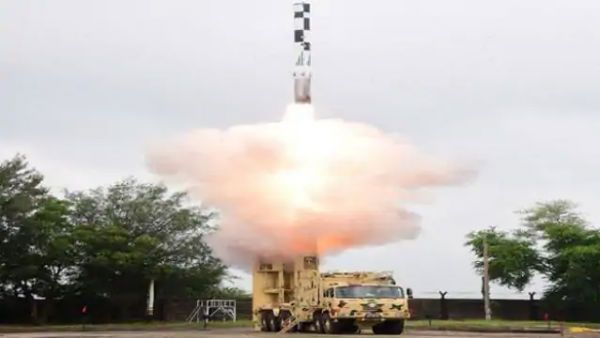 800 கி.மீ. இலக்கை துல்லியமாக தாக்கும் சவுரியா ஏவுகணை சோதனையில் இந்தியா வெற்றி