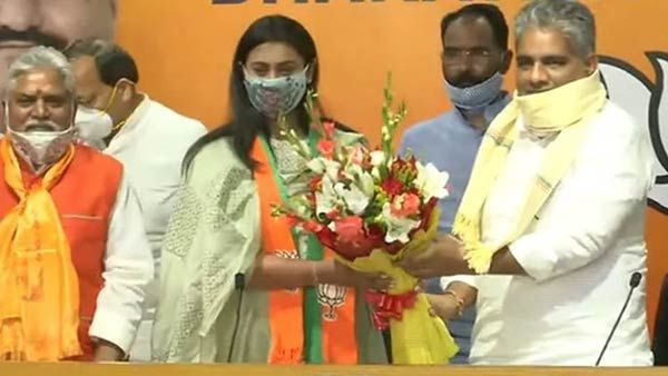 துப்பாக்கி சுடுதல் வீராங்கனை ஷ்ரேயாசி சிங் பாஜகவில் இணைந்தார்- பீகார் தேர்தலில் போட்டி?