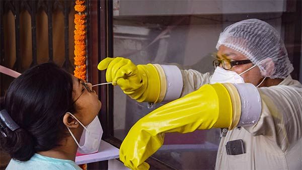 டெஸ்டிங்கை உயர்த்தினாலும்.. கட்டுக்குள் கொரோனா வைரஸ்.. தமிழகத்தில் இன்று 1685 பேர் பாதிப்பு!