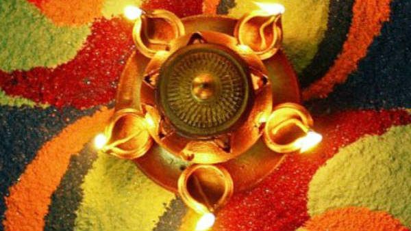 கார்த்திகை மாத ராசி பலன் 2020 : விருச்சிகத்தில் கேது உடன் இணையும் சூரியனால் யாருக்கு யோகம்