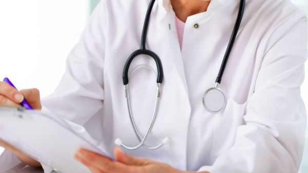 அலாவுதீனின் அற்புத விளக்கு.. தேய்த்தால் பூதம் வரும்.. கண்கட்டி வித்தையால் ரூ31 லட்சம் ஏமாந்த டாக்டர்