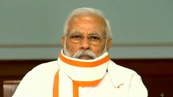 கொரோனாவுக்கு எதிரான போரை முழு சக்தியோடு எதிர்கொள்ள வேண்டும்: பிரதமர் மோடி