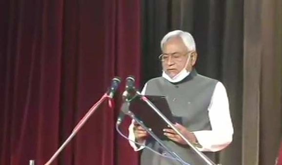 Bihar CM Swearing in Ceremony LIVE: பீகார் முதல்வராக மீண்டும் பதவியேற்றார் நிதிஷ்குமார்!