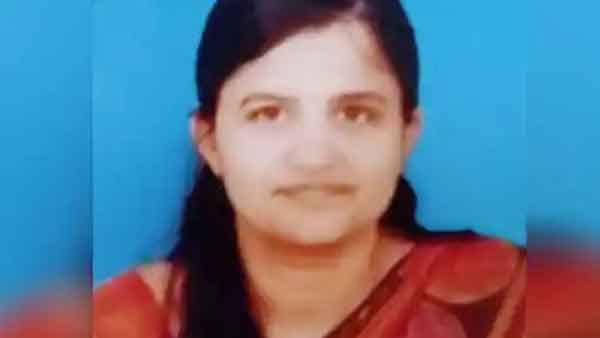 கணவருடன் மனக் கசப்பு.. கடைசி வரை பேசாமல்.. தூக்கில் தொங்கிய ஊராட்சி பெண் தலைவர்!