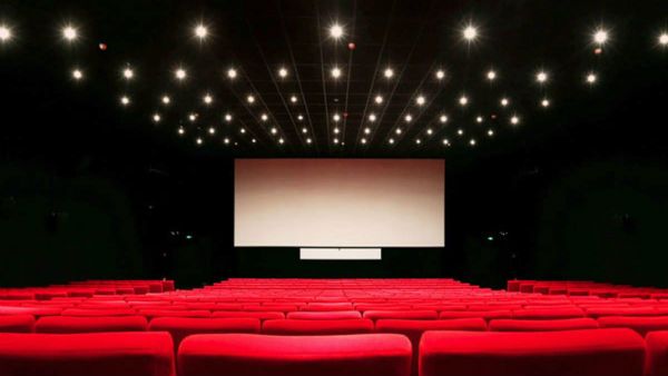 அப்பாடா.. 8 மாதங்களுக்கு பிறகு.. தமிழகத்தில் தியேட்டர்கள் திறப்பு.. ஆனால் புதுப்படம் இல்லை!