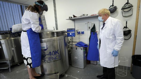 நல்ல செய்தி.. மத்திய அரசுக்கு 50% விலையில் ஜன-பிப்ரவரியில் ஆக்ஸ்போர்டு தடுப்பூசி கிடைக்கலாம்! ,