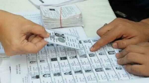 தமிழகத்தில் வெளியானது வரைவு வாக்காளர் பட்டியல்.. 6.10 கோடி வாக்காளர்கள்.. ஆண்களை விட பெண்கள் அதிகம்