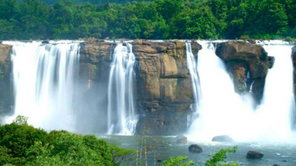 ஷாபு வீட்டுக்கு விடியக்காலையில் வந்த விருந்தாளி, விக்கி திக்கி நின்ற குடும்பம்.. அதிரப்பள்ளி ஷாக்!