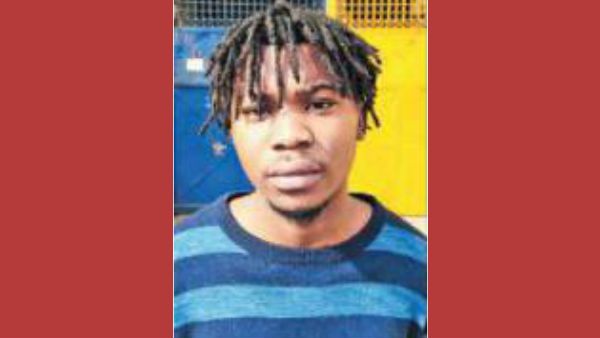 எலிசபெத்தும் நீதான்.. சுனிதாவும் நீதானா.. பெண் குரல் பேச்சு.. 40 லட்சத்தை இழந்த சென்னை பிசினஸ்மேன்