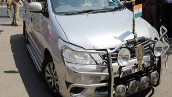 முதல்வர் எடப்பாடி பழனிசாமியின் மாற்று வாகனம் மீது தாக்குதல்.. திருச்சியில் பரபரப்பு