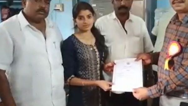 21 வயது மாணவி பஞ்சாயத்து தலைவர். 2 ரூபாய் கொரோனா மருந்து.. 2020 கிருஷ்ணகிரி டாப் 10 சுவாரஸ்யங்கள்!