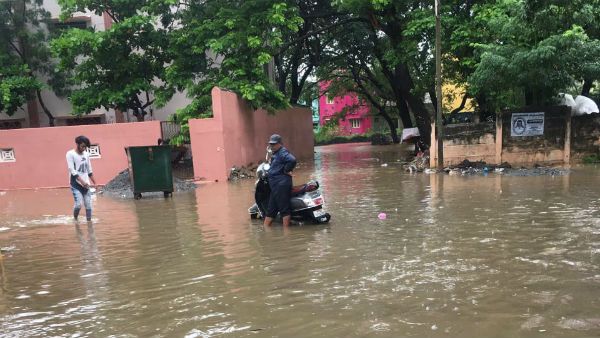 இன்னும் ரெண்டே நாள்தான்.. இப்படியே போச்சு தமிழகத்தில் வெள்ளப்பெருக்கு ஏற்படும்.. வெதர்மேன்