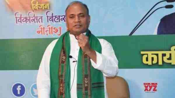 என்னாச்சு... ஐக்கிய ஜனதா தள தலைவர் பதவியை திடீரென உதறிய நிதிஷ்குமார்... புதிய தலைவர் தேர்வு!