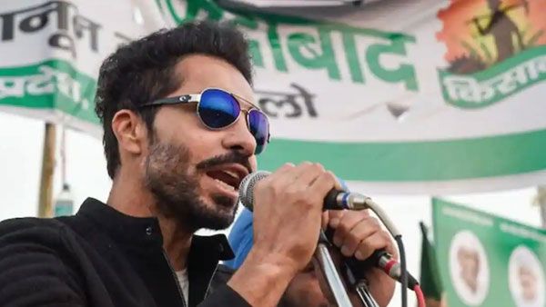 நடிகரின் கிளர்ச்சிப் பேச்சு.. எச்சரித்த விவசாய சங்கங்கள் - டிராக்டர் பேரணி கலவர பின்னணி