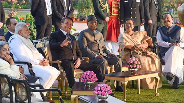 குடியரசு தின விழா: 1950 முதல் 2020 வரை சிறப்பு விருந்தினர்களாக பங்கேற்ற வெளிநாட்டு தலைவர்கள்