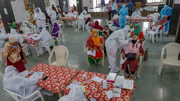 நற்செய்தி... கடந்த ஒரு வாரமாக... கொரோனா தினசரி உயிரிழப்பு... 300--க்கும் கீழ் பதிவு!