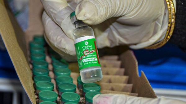 மோசமான பராமரிப்பு.. அசாமில் 1000 டோஸ் கோவிட் தடுப்பு மருந்துகள் பாழ்!