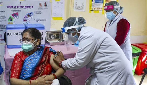 நாடு முழுவதும் 1,91,181 பேருக்கு கொரோனா தடுப்பூசி செலுத்தப்பட்டது - மத்திய சுகாதாரத்துறை