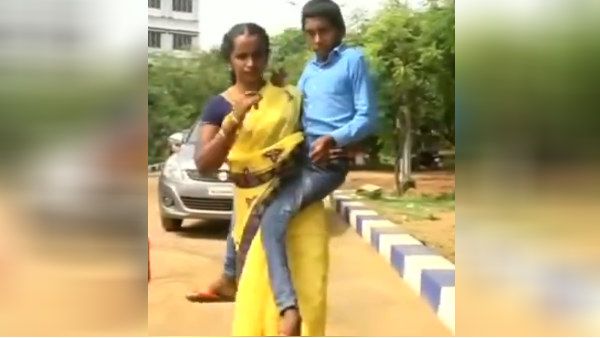 17 வயது மாற்றுதிறனாளி மகனுடன் திருச்சி கலெக்டர் ஆபீசுக்கு நடையாய் நடக்கும் பெண்.. நீங்களும் உதவலாமே