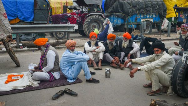 விவசாயிகள் போராட்டத்தில் தொடரும் துயரம்.. 47வது நாளாக நீடிக்கும் போராட்டத்தில் மேலும் ஒருவர் தற்கொலை