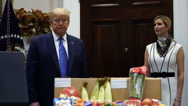 அமெரிக்க கலவரம்.... வன்முறையாளர்களை தேசபக்தர்கள் என்று அழைத்த இவாங்கா