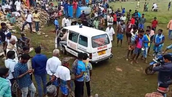 சிவகங்கையில் சோகம்... மஞ்சுவிரட்டு போட்டியில் மாடு முட்டி 2 வீரர்கள் உயிரிழப்பு!