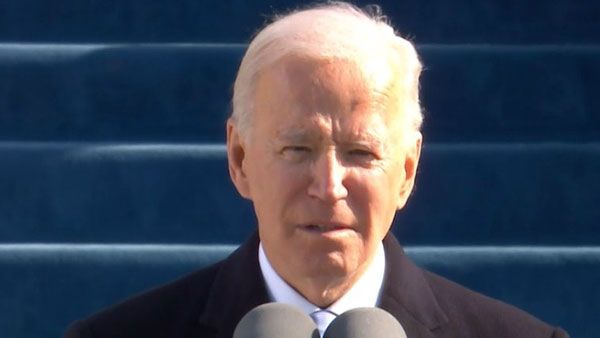 அமெரிக்கர்களாக ஒன்றிணைவோம்.. கன்னிப்பேச்சில் உணர்ச்சிவசப்பட்ட பிடன்.. வரலாற்று சிறப்புமிக்க உரை!