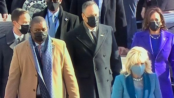 2 பைபிள்.. 