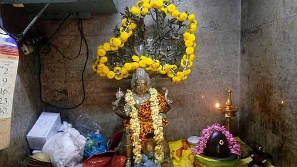  வியாழக்கிழமை தைப்பூசம்:  கோடீஸ்வரர் யோகம் கிடைக்க விளக்கேற்றி லட்சுமி குபேர பூஜை செய்யுங்கள் 
